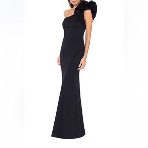 Betsy & Adam Women’s one shoulder Scuba Crepe Gown